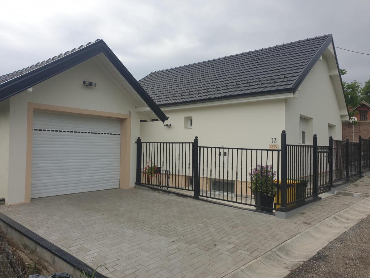 Apartmani Kruna Vrdnik Dış mekan fotoğraf